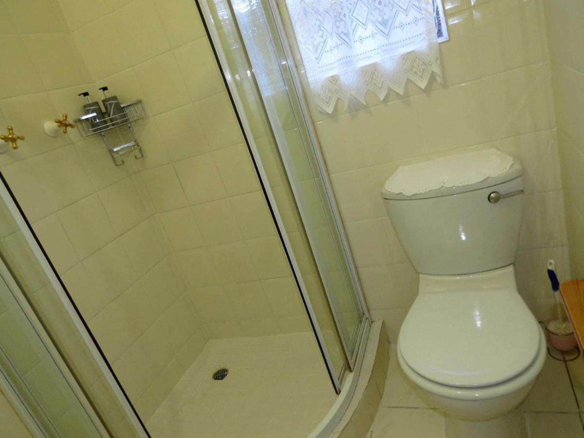 Camelia Guest House บลูมฟอนเทน ภายนอก รูปภาพ