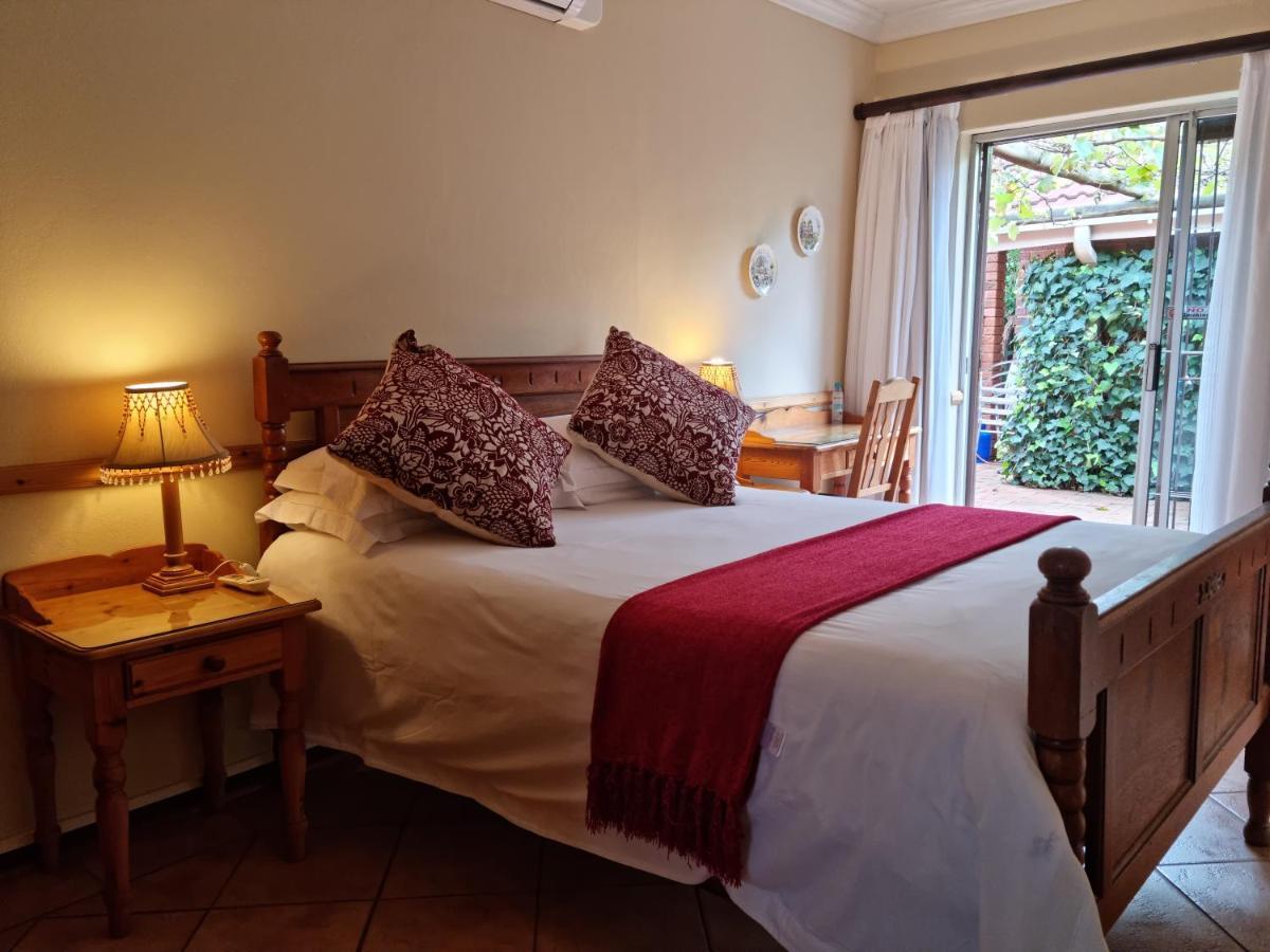 Camelia Guest House บลูมฟอนเทน ภายนอก รูปภาพ