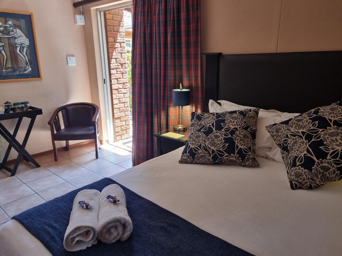 Camelia Guest House บลูมฟอนเทน ภายนอก รูปภาพ