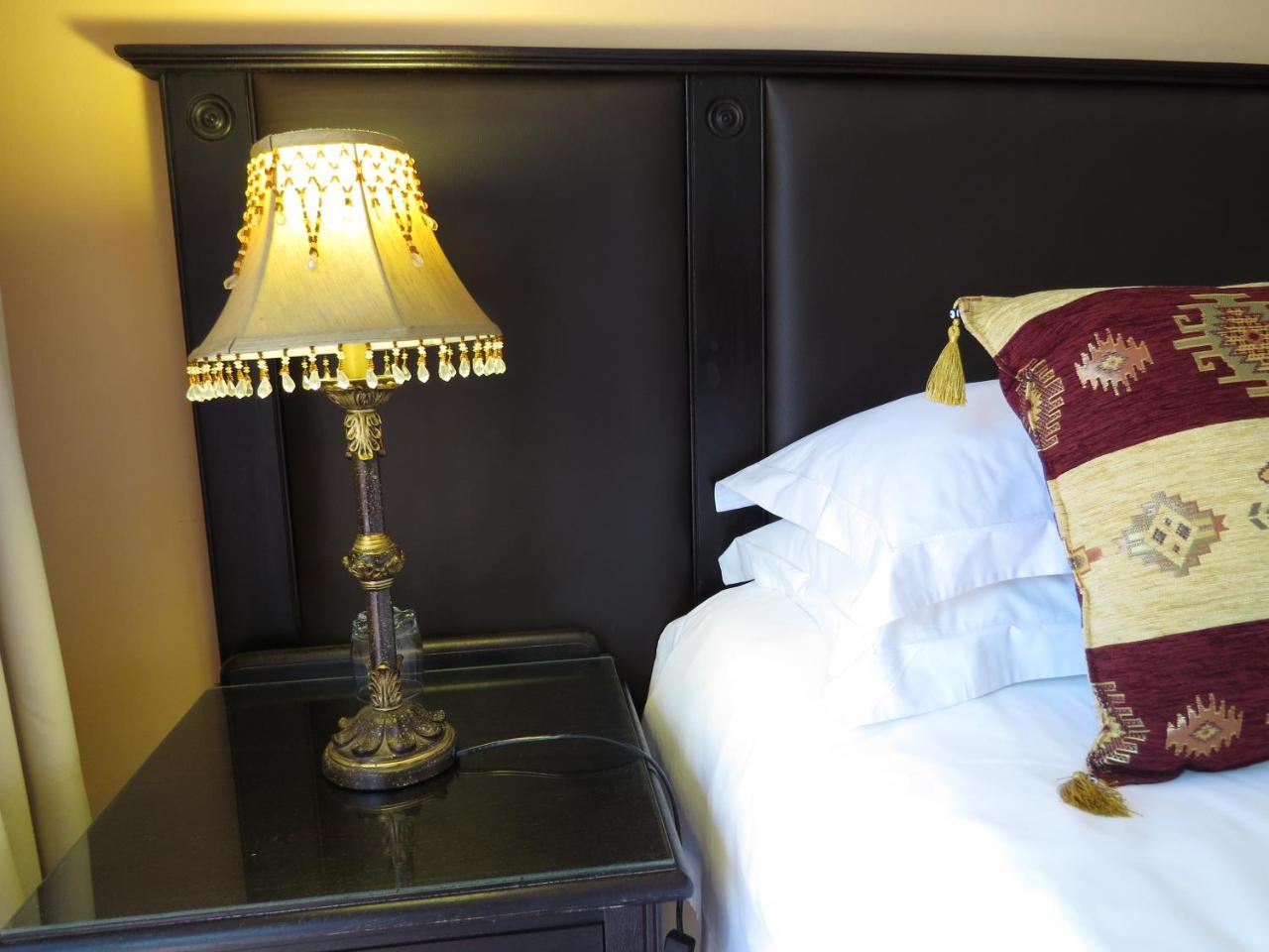 Camelia Guest House บลูมฟอนเทน ภายนอก รูปภาพ