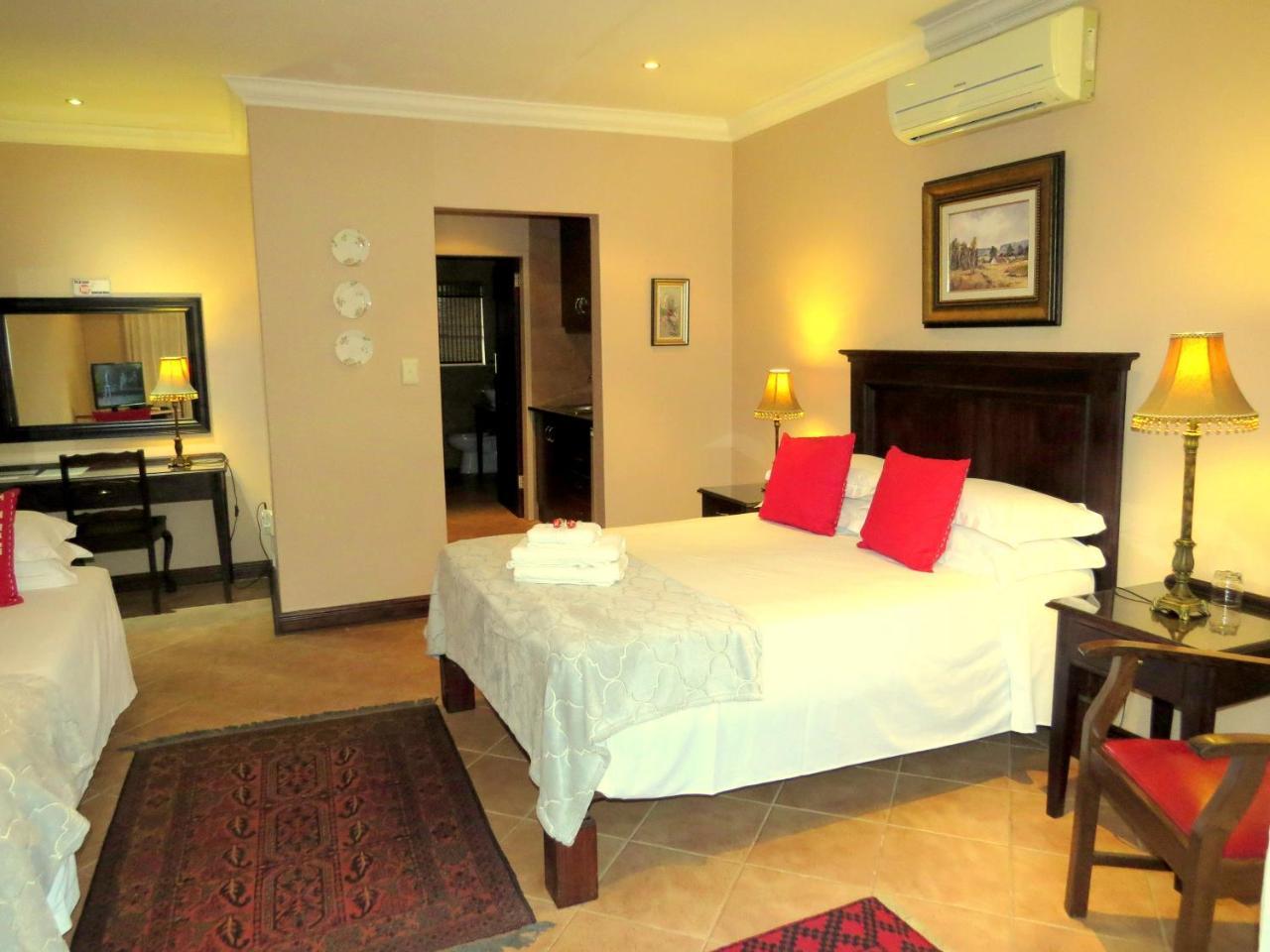 Camelia Guest House บลูมฟอนเทน ภายนอก รูปภาพ